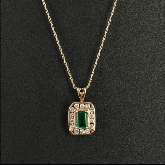 14K Yellow Gold Green Spinel & Diamond Necklace